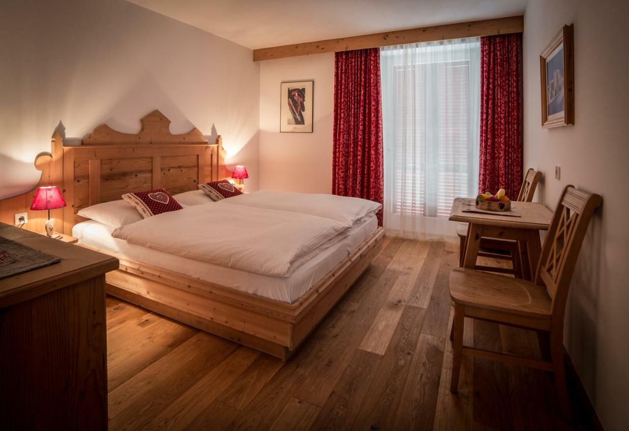 Sapelza Appartementhaus Toblach Exteriör bild